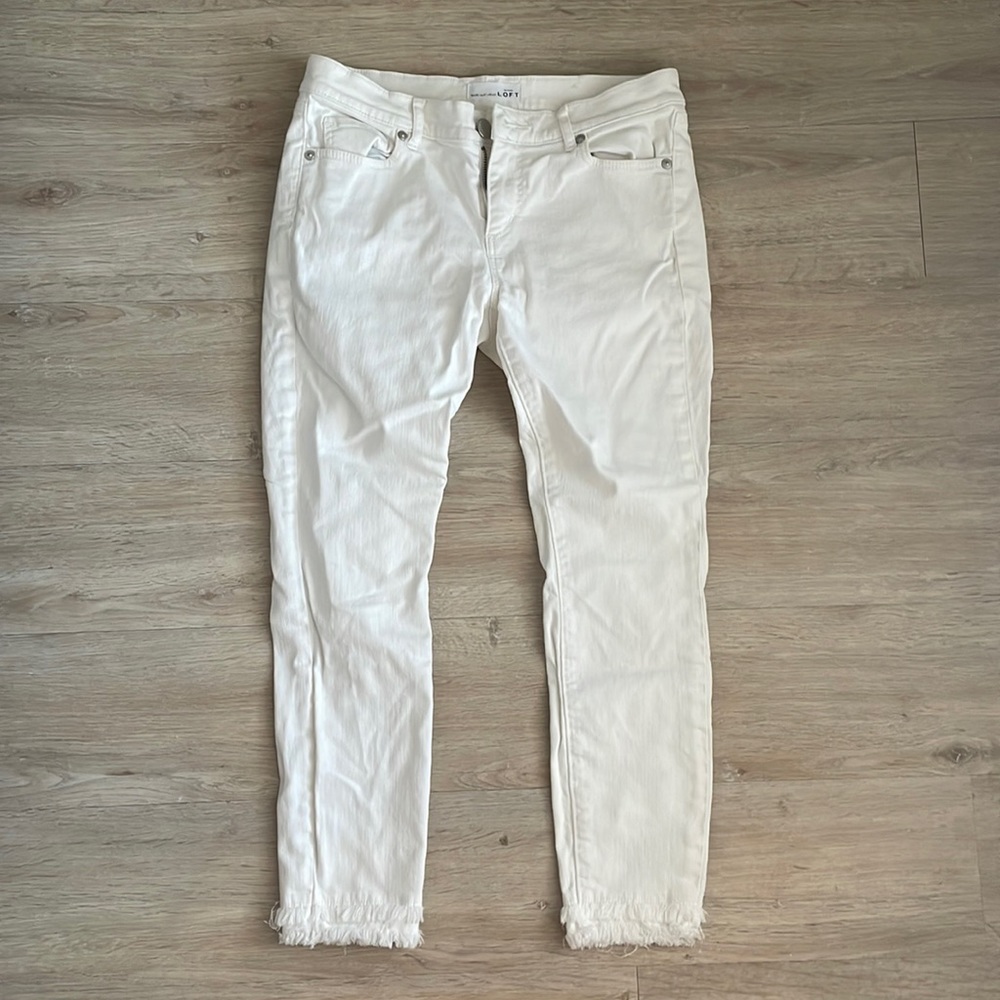Loft mid rise frayed hem white skinny jeans 27